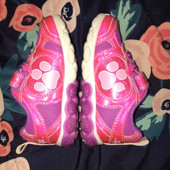 2 for 1🐾Paw Patrol🐾 w/LIGHTS & slippers💕 - Picture 4 of 7